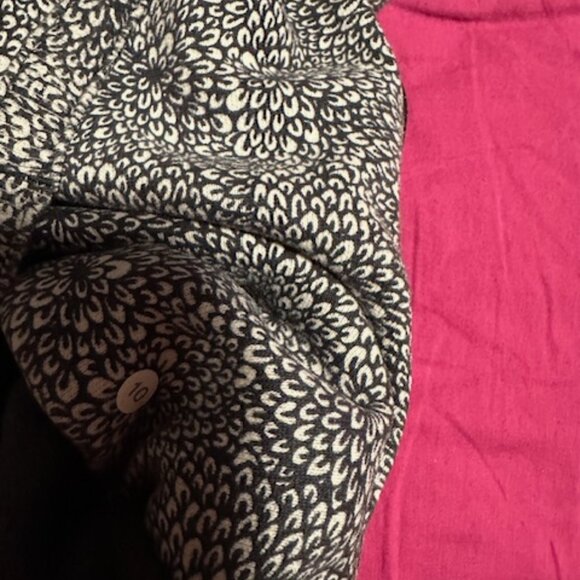 Lululemon size 10 scuba hoodie - Picture 2 of 3